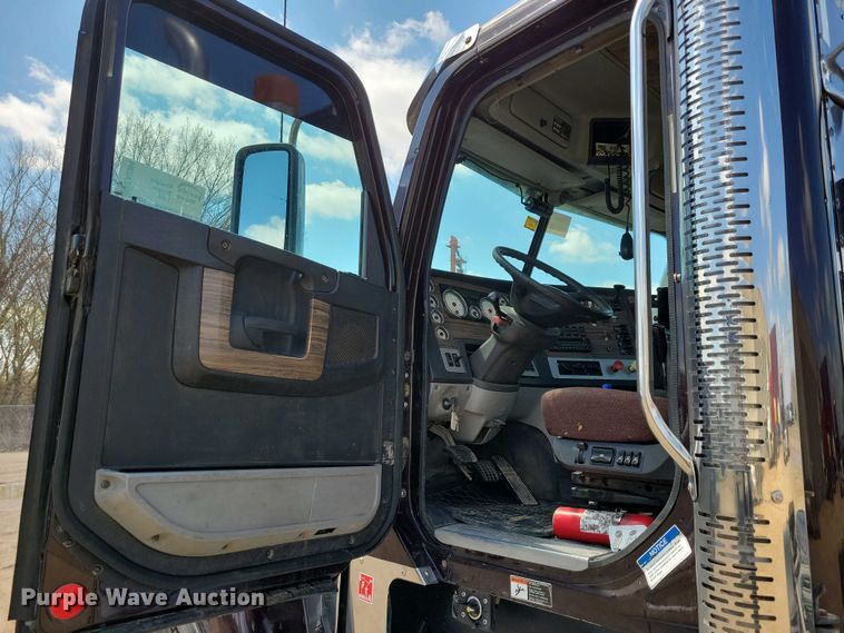 image for item EA2384 2014 Freightliner Coronado SD 122 semi truck