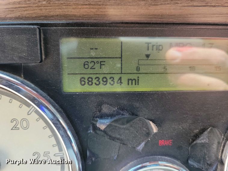 image for item EA2384 2014 Freightliner Coronado SD 122 semi truck