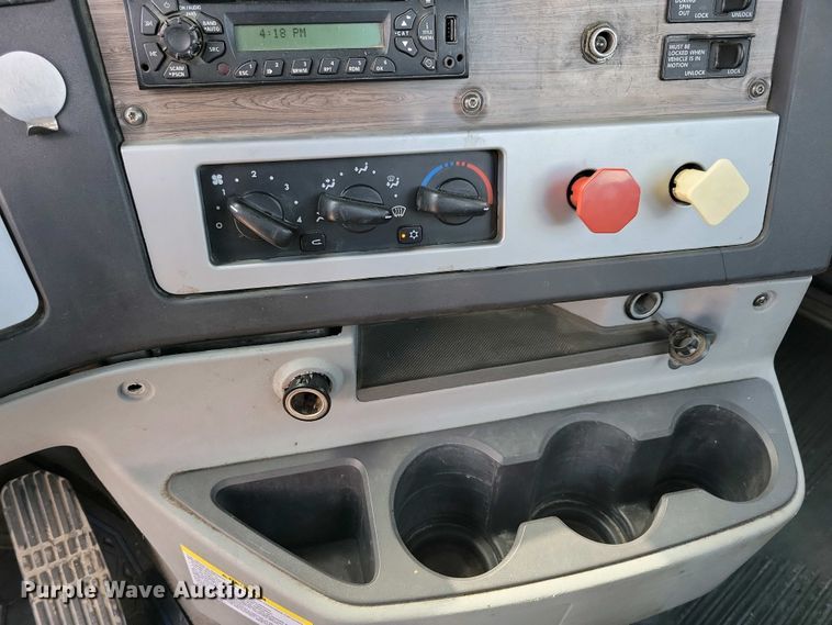 image for item EA2384 2014 Freightliner Coronado SD 122 semi truck