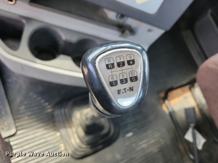 image for item EA2384 2014 Freightliner Coronado SD 122 semi truck