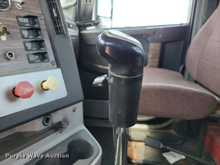 image for item EA2384 2014 Freightliner Coronado SD 122 semi truck