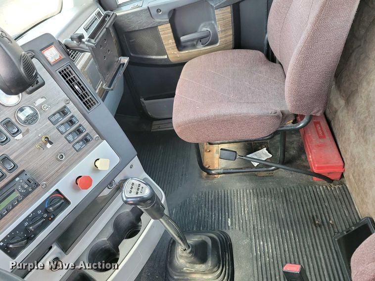 image for item EA2384 2014 Freightliner Coronado SD 122 semi truck