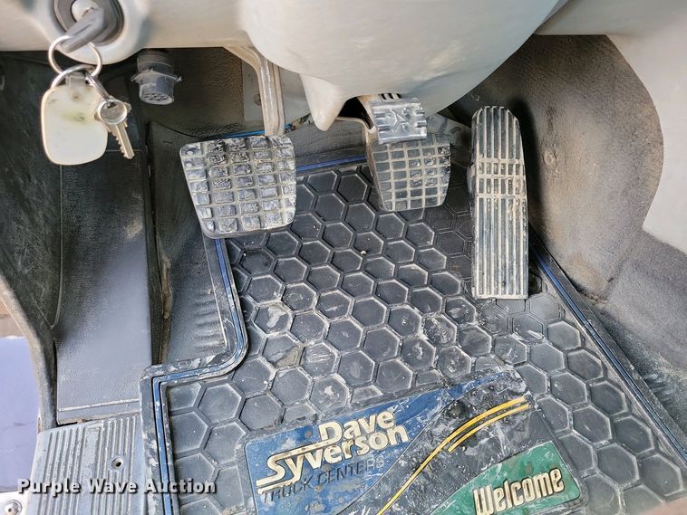 image for item EA2384 2014 Freightliner Coronado SD 122 semi truck