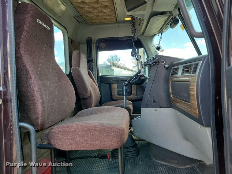 image for item EA2384 2014 Freightliner Coronado SD 122 semi truck