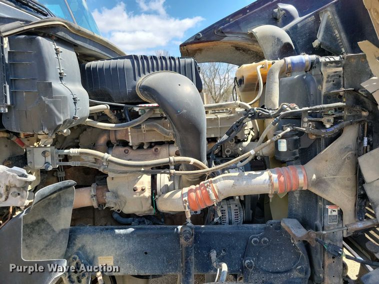 image for item EA2384 2014 Freightliner Coronado SD 122 semi truck