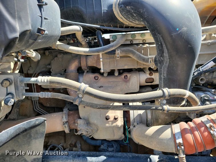 image for item EA2384 2014 Freightliner Coronado SD 122 semi truck