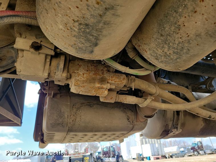 image for item EA2384 2014 Freightliner Coronado SD 122 semi truck