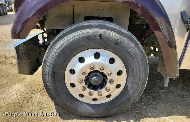 image for item EA2384 2014 Freightliner Coronado SD 122 semi truck