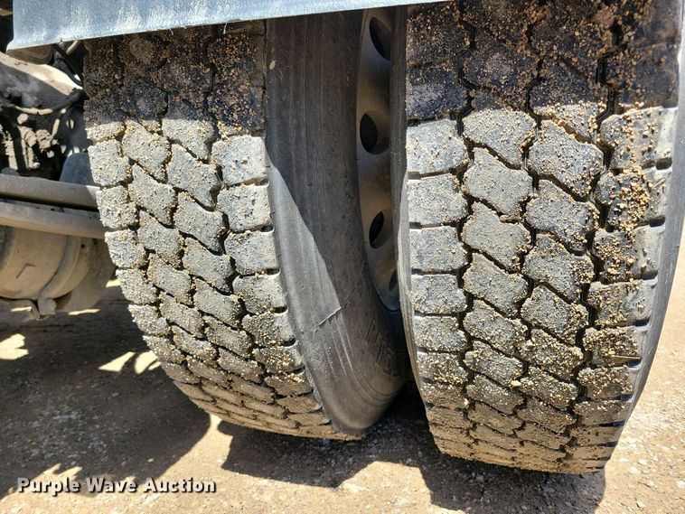 image for item EA2384 2014 Freightliner Coronado SD 122 semi truck