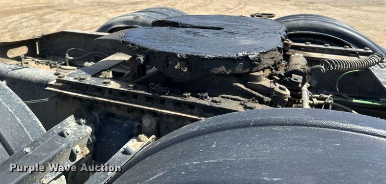 image for item EA2386 2014 Freightliner  Coronado  semi truck