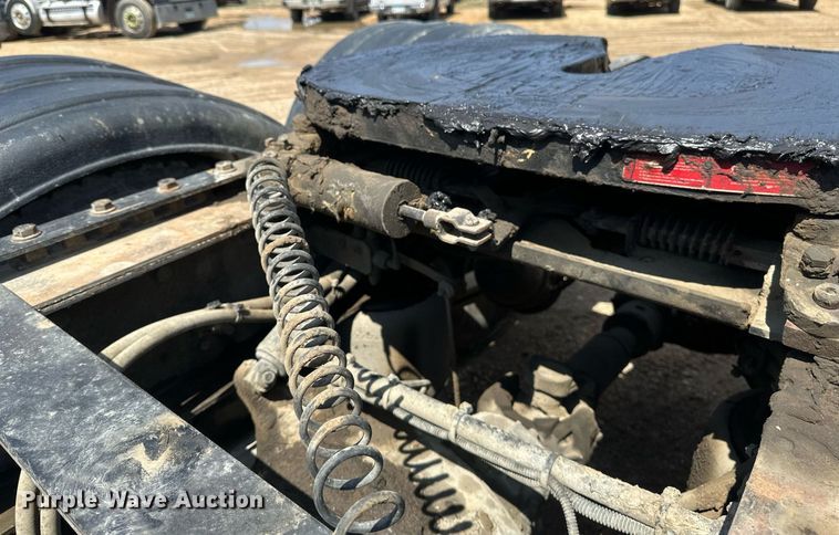 image for item EA2386 2014 Freightliner  Coronado  semi truck