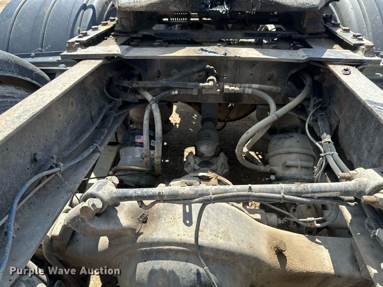 image for item EA2386 2014 Freightliner  Coronado  semi truck