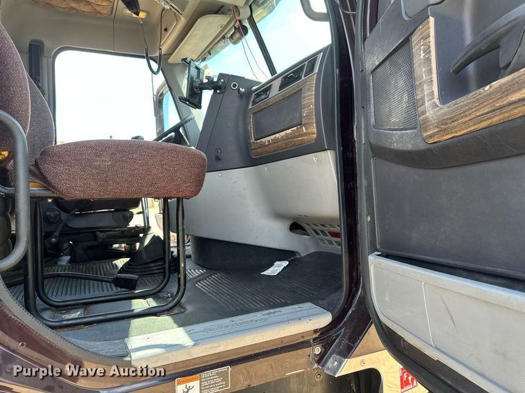 image for item EA2386 2014 Freightliner  Coronado  semi truck