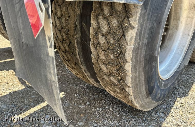 image for item EA2386 2014 Freightliner  Coronado  semi truck