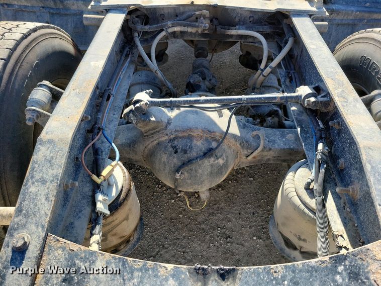 image for item EA2388 2014 Freightliner Coronado semi truck