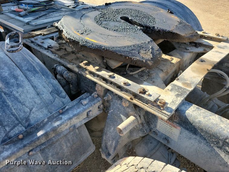 image for item EA2388 2014 Freightliner Coronado semi truck