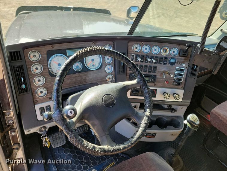 image for item EA2388 2014 Freightliner Coronado semi truck