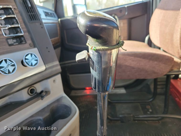 image for item EA2388 2014 Freightliner Coronado semi truck