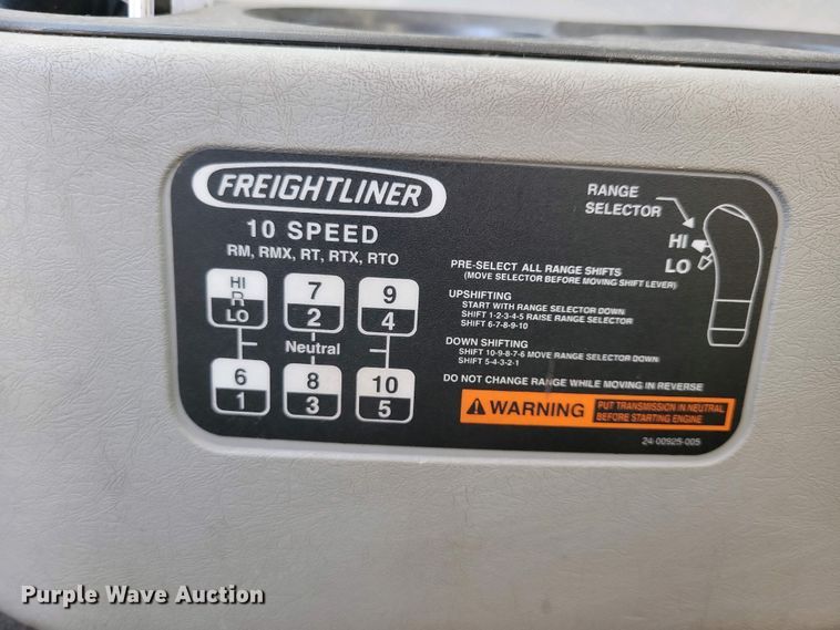 image for item EA2388 2014 Freightliner Coronado semi truck