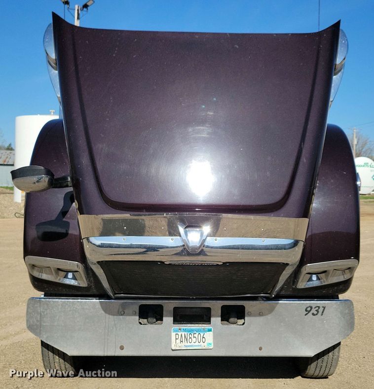 image for item EA2388 2014 Freightliner Coronado semi truck