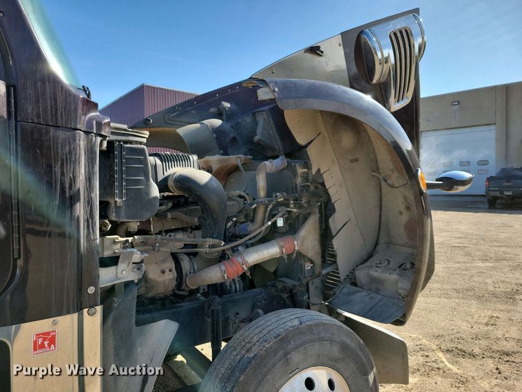 image for item EA2388 2014 Freightliner Coronado semi truck