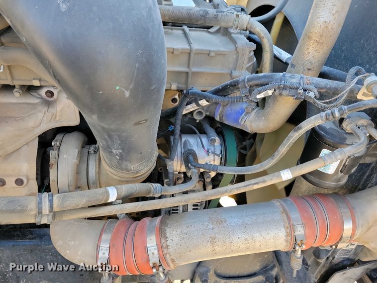 image for item EA2388 2014 Freightliner Coronado semi truck