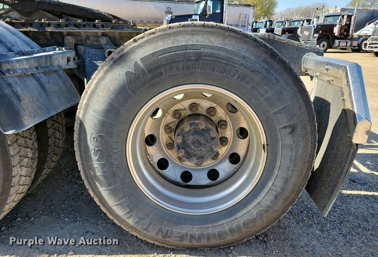 image for item EA2388 2014 Freightliner Coronado semi truck