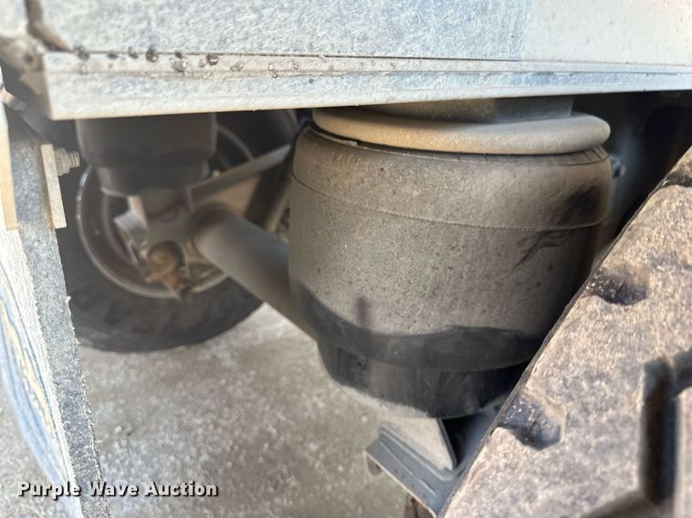 image for item EA2389 2023 Mac Trailer TRAR34AA6002023 end dump trailer