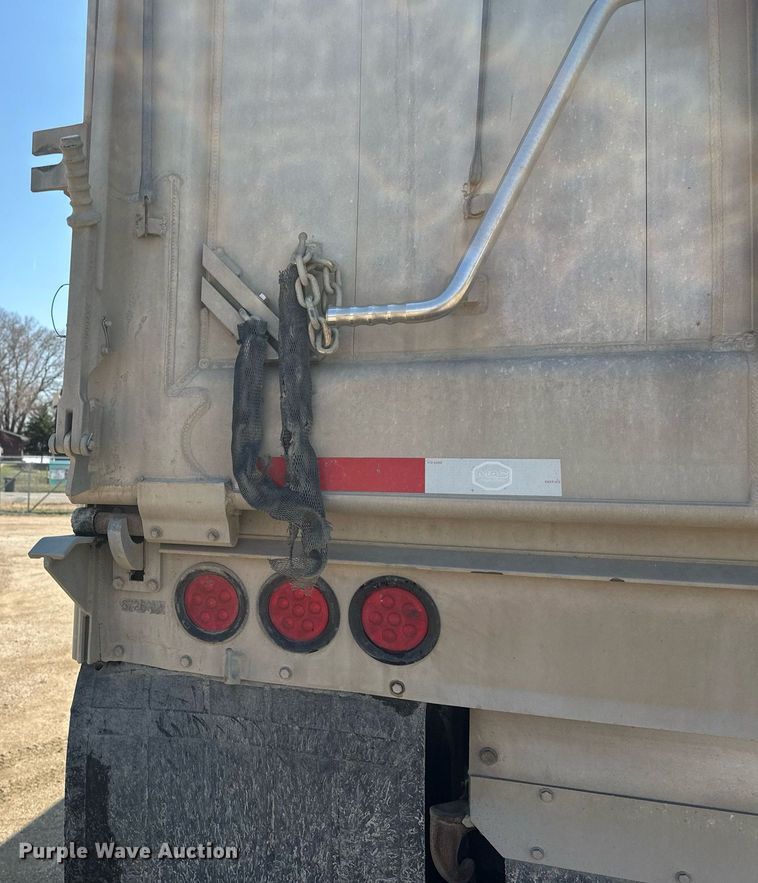 image for item EA2389 2023 Mac Trailer TRAR34AA6002023 end dump trailer