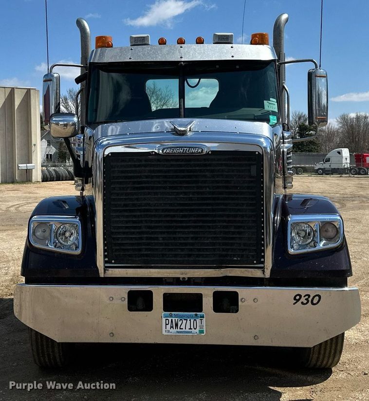 image for item EA2390 2014 Freightliner Coronado SD 122 semi truck