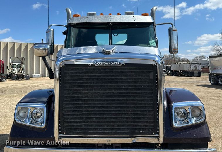 image for item EA2390 2014 Freightliner Coronado SD 122 semi truck