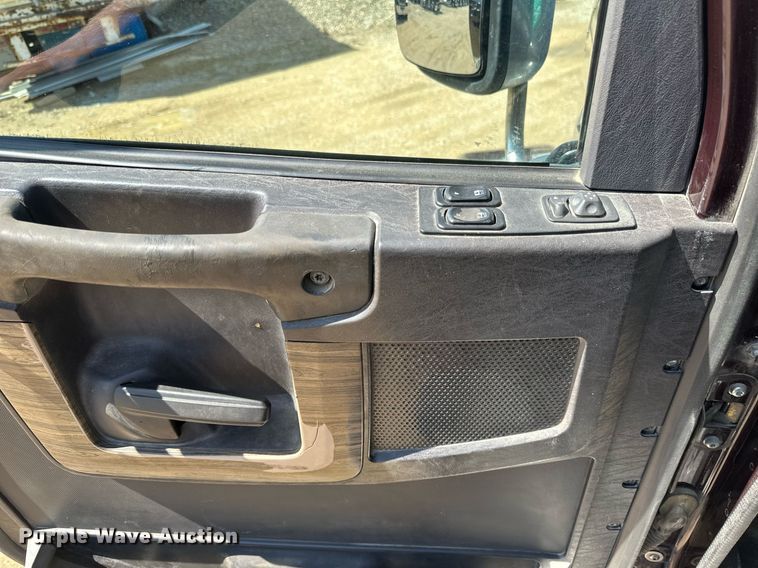 image for item EA2390 2014 Freightliner Coronado SD 122 semi truck