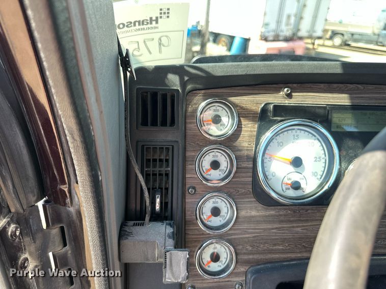 image for item EA2390 2014 Freightliner Coronado SD 122 semi truck