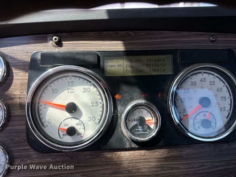 image for item EA2390 2014 Freightliner Coronado SD 122 semi truck