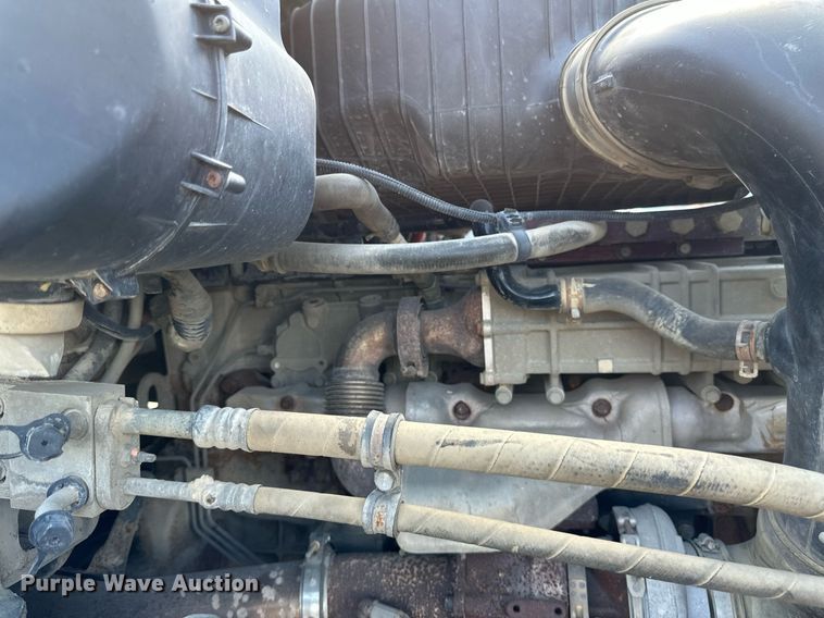 image for item EA2390 2014 Freightliner Coronado SD 122 semi truck