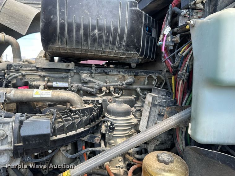 image for item EA2390 2014 Freightliner Coronado SD 122 semi truck