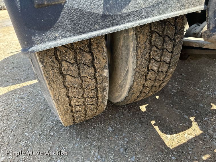 image for item EA2390 2014 Freightliner Coronado SD 122 semi truck