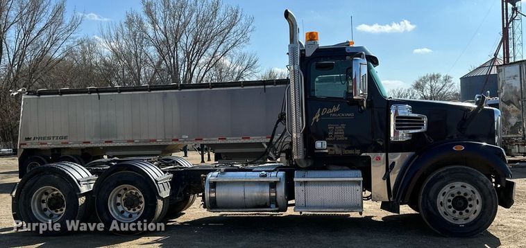 image for item EA2392 2014 Freightliner Coronado SD 122 semi truck