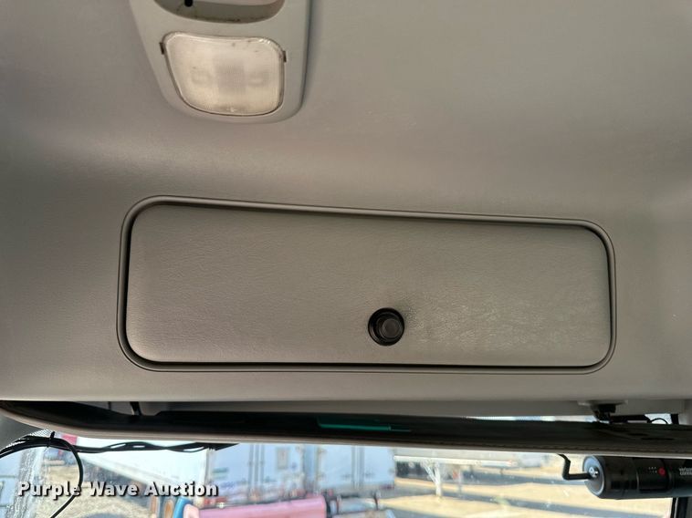 image for item EA2392 2014 Freightliner Coronado SD 122 semi truck