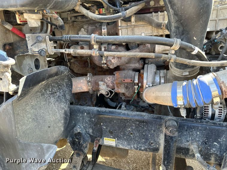 image for item EA2392 2014 Freightliner Coronado SD 122 semi truck