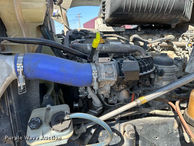 image for item EA2392 2014 Freightliner Coronado SD 122 semi truck