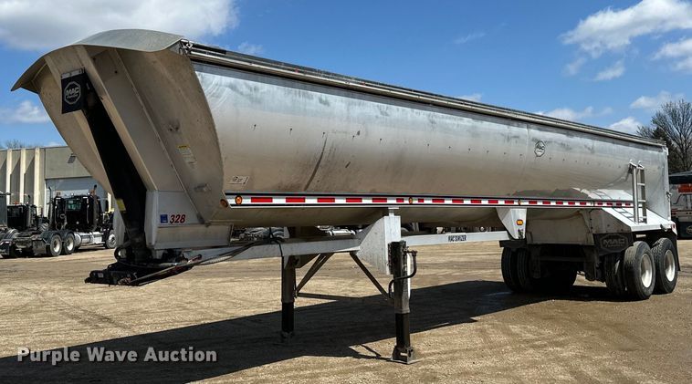 image for item EA2393 2010 Mac Trailer end dump trailer