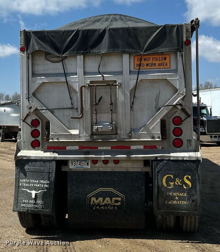 image for item EA2393 2010 Mac Trailer end dump trailer