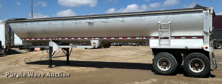 image for item EA2393 2010 Mac Trailer end dump trailer