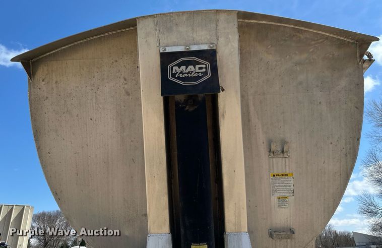 image for item EA2393 2010 Mac Trailer end dump trailer