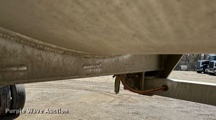 image for item EA2393 2010 Mac Trailer end dump trailer