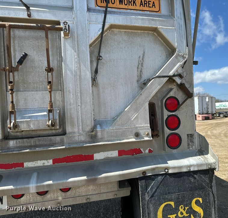 image for item EA2393 2010 Mac Trailer end dump trailer