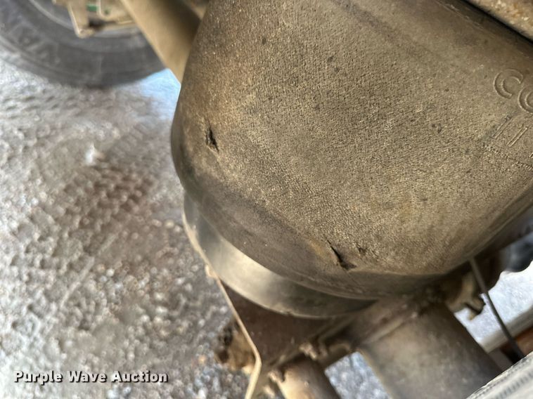 image for item EA2393 2010 Mac Trailer end dump trailer