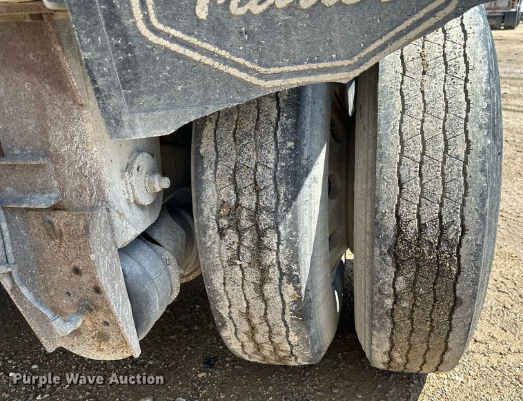 image for item EA2393 2010 Mac Trailer end dump trailer