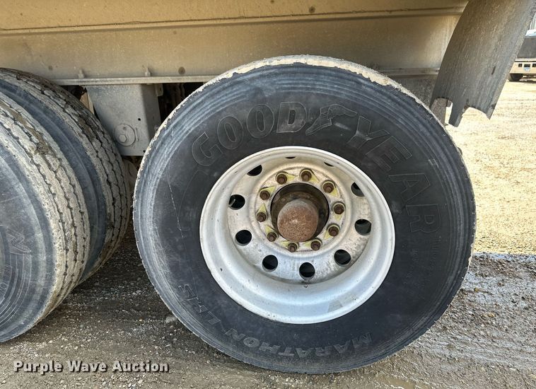 image for item EA2393 2010 Mac Trailer end dump trailer